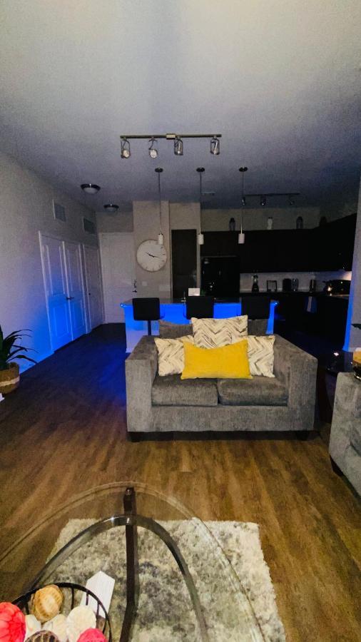 Walk To Nrg-City View Balcony- Free Parking-2Bdrm Near Nrg-Med Center-Galleria-Downtown Houston Esterno foto