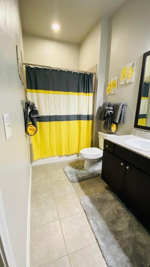 Walk To Nrg-City View Balcony- Free Parking-2Bdrm Near Nrg-Med Center-Galleria-Downtown Houston Esterno foto
