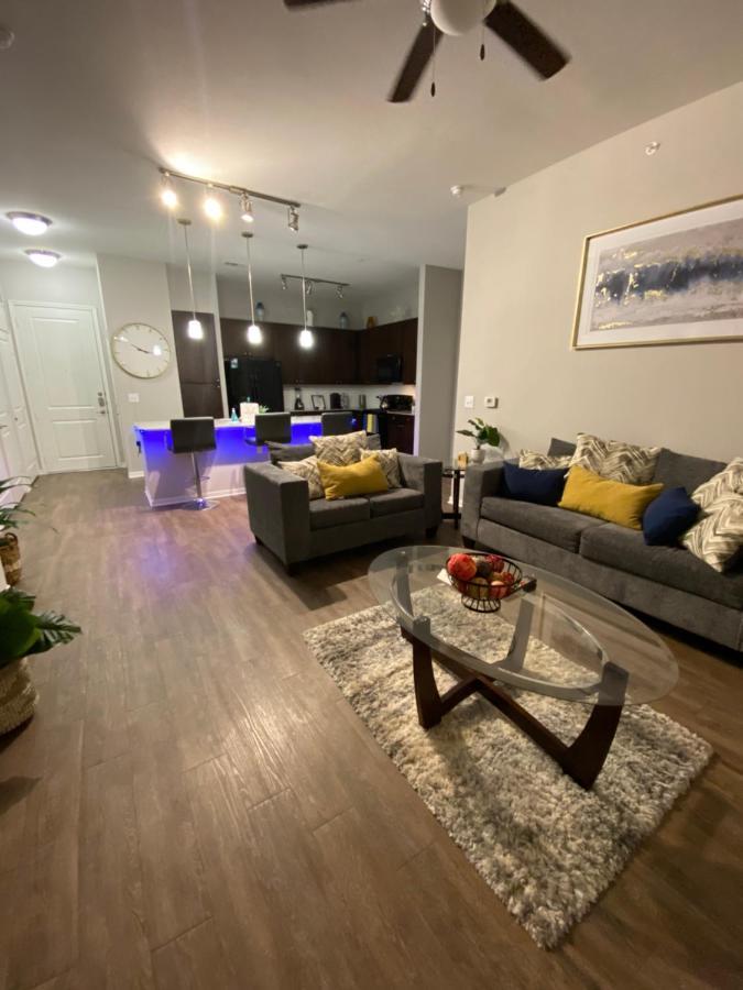 Walk To Nrg-City View Balcony- Free Parking-2Bdrm Near Nrg-Med Center-Galleria-Downtown Houston Esterno foto
